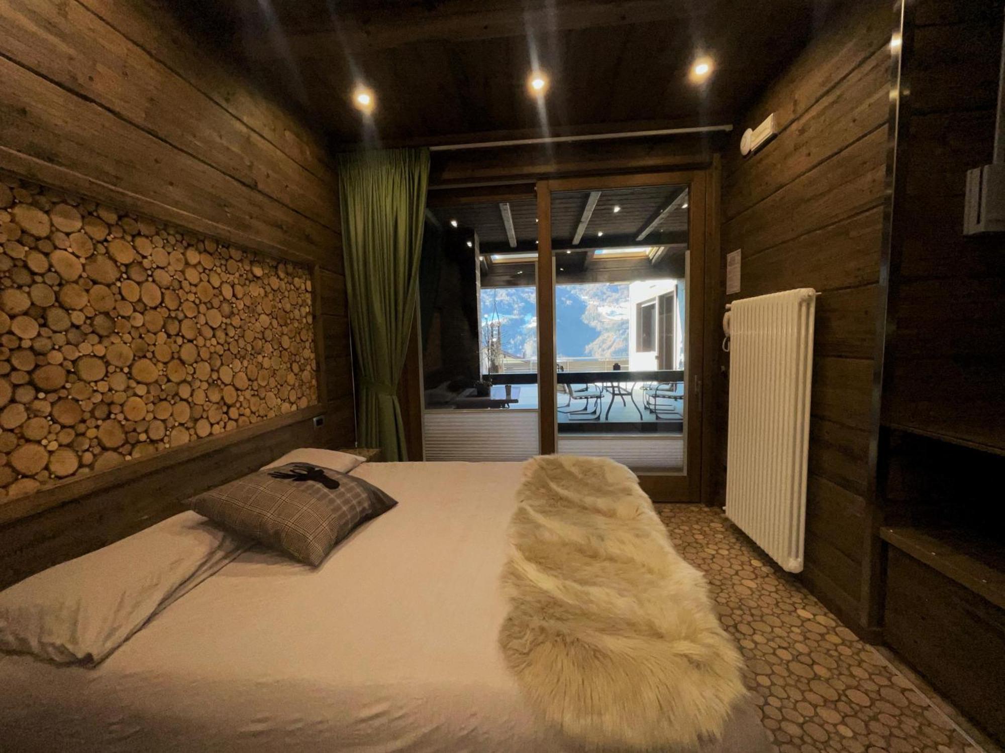 Best House Snc Di Elisa Baroni E Beatrice Dei Cas Бормио Екстериор снимка